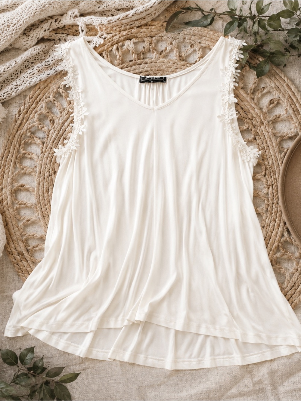 POL Cream Lace-Trim V-Neck Tank